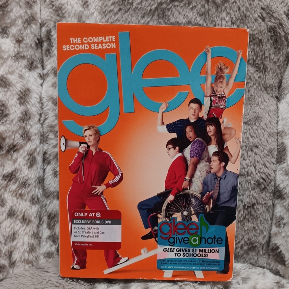Glee Second Season DVD Set